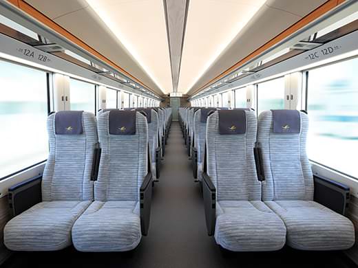 บรรยากาศภายในตู้รถไฟแบบธรรมดา ของรถไฟด่วนฮิโนโทริ (Hinotori Train)