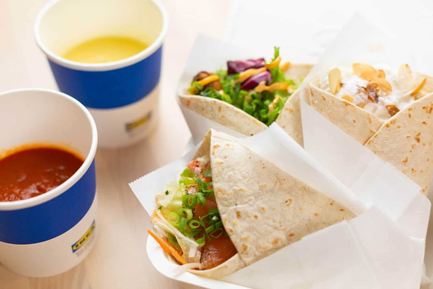 Tunnbröd (Flatbread) ขนมปังสอดไส้ที่วางขายอยู่ใน IKEA ประเทศญี่ปุ่น