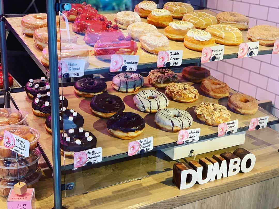 เมนูโดนัทของร้าน Dumbo Doughnuts and Coffee