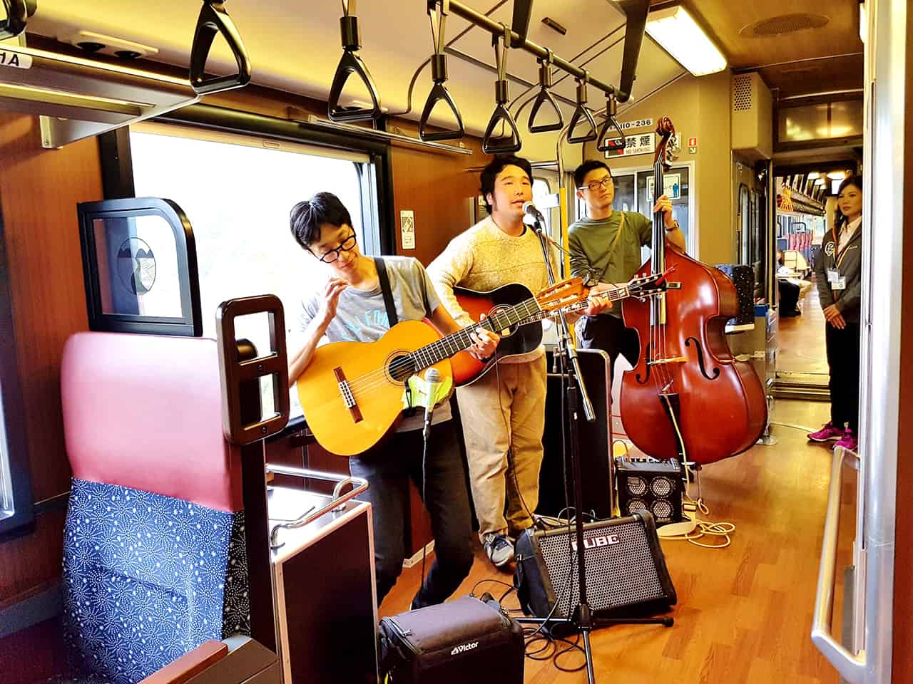 กิจกรรมสันทนาการต่างๆ บนรถไฟ Oykot Train