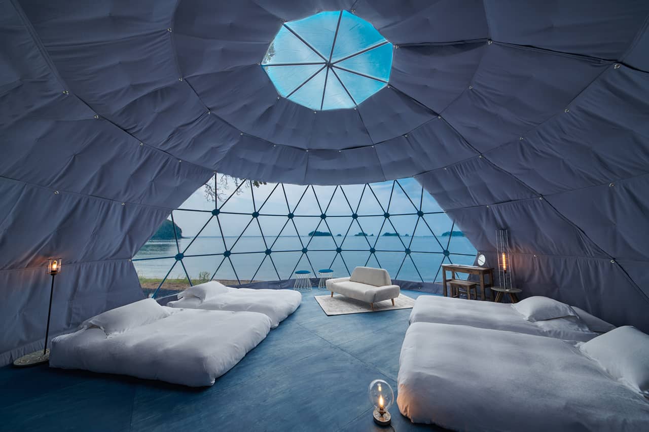 บรรยากาศสุดไพรเวทภายในเต็นท์ที่พักแกลมปิ้งของ GLAMP OCEAN ISESHIMA