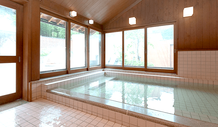 Ongaku no Mori มีบ่อออนเซ็นพร้อมให้บริการ