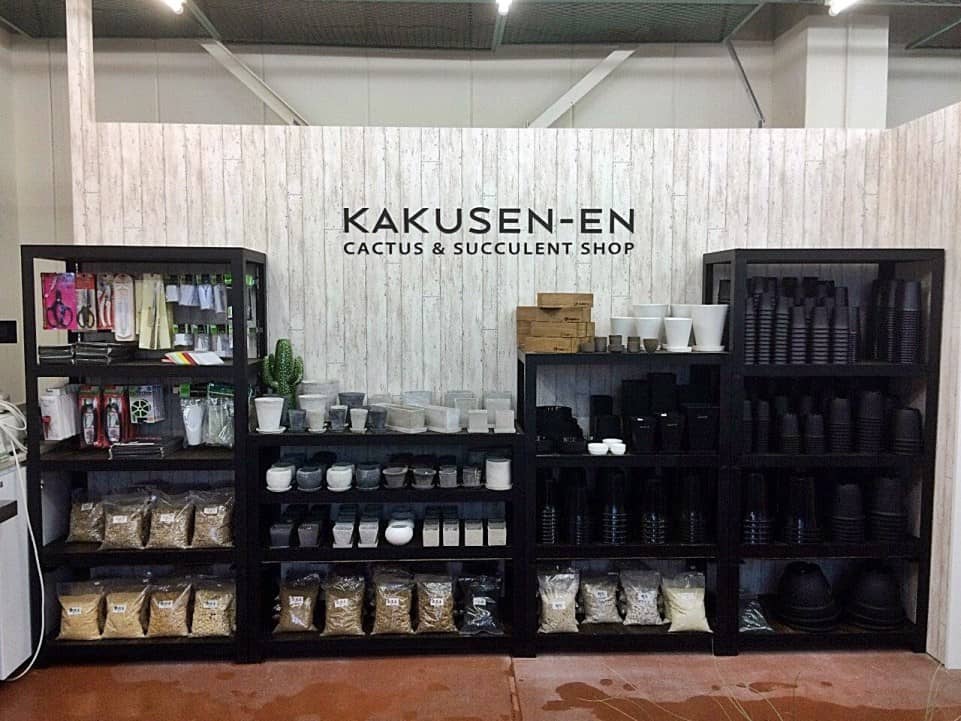 อุปกรณ์สำหรับปลูกกระบองเพชร สินค้าภายในร้าน Kakusen-en