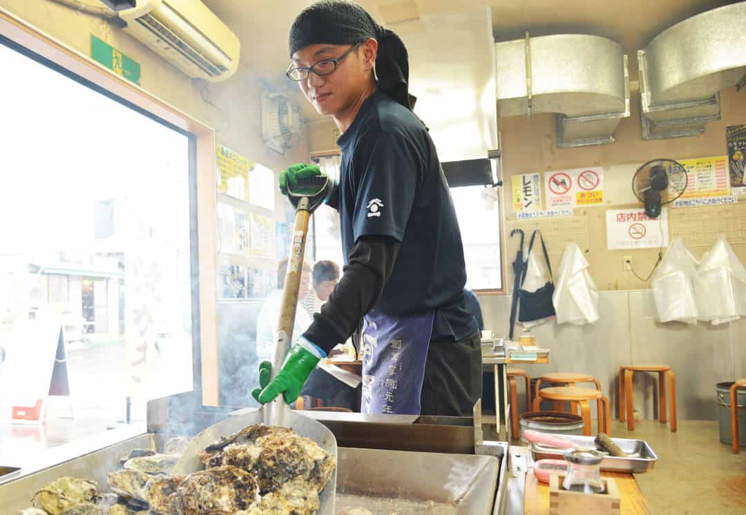 Yakigaki House บุฟเฟ่ต์หอยนางรม ชื่อดังในเมือง มัตสึชิมะ