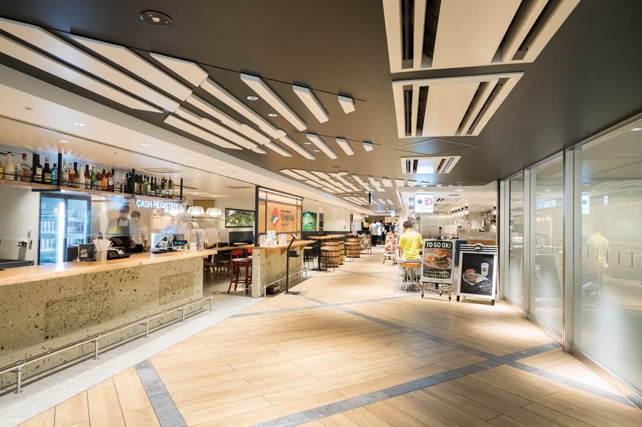 บรรยากาศภายใน GRANSTA Tokyo สถานีรถไฟโตเกียว