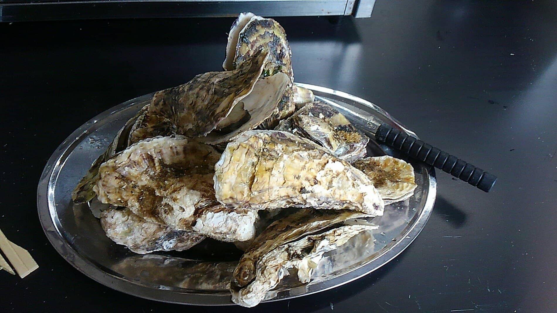 บุฟเฟ่ต์หอยนางรมย่าง จากร้าน Datena BBQ Matsu เมืองมัตสึชิิมะ