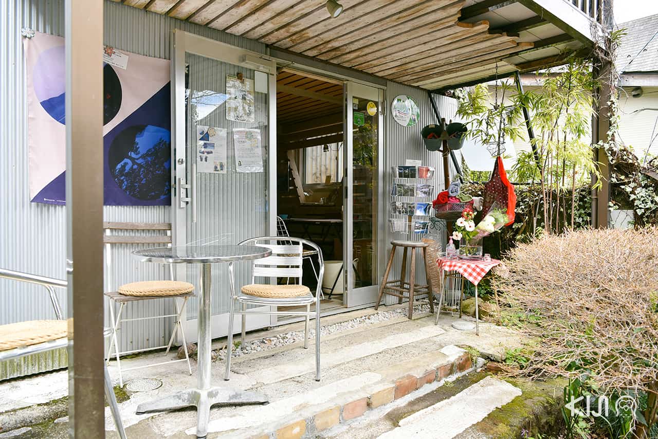 Hakone Museum of Photography : จุดจำหน่ายสินค้า อาทิ โฟโต้บุ๊กของศิลปิน โปสการ์ด