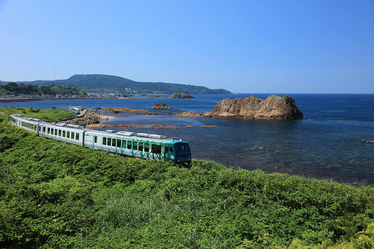 เที่ยว อาโอโมริ อิวาเตะ และ อาคิตะ ด้วยบัตรโดยสาร JR East Pass - Resort Shirakami