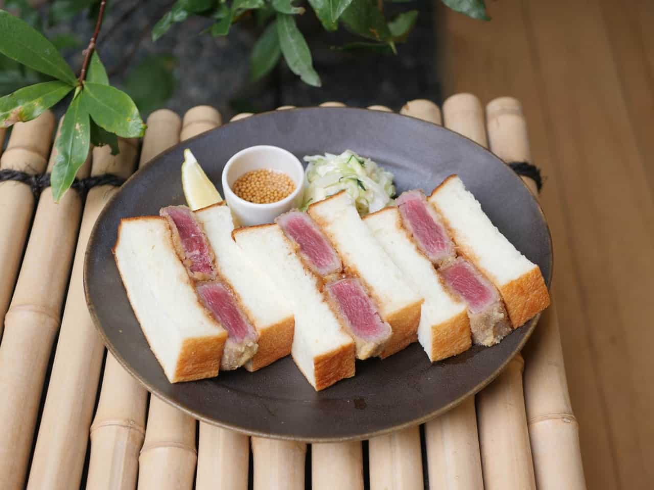 Honjitsu no (本日の) - แซนด์วิชเนื้อวัวทอด เมนูซิกเนเจอร์ของร้าน