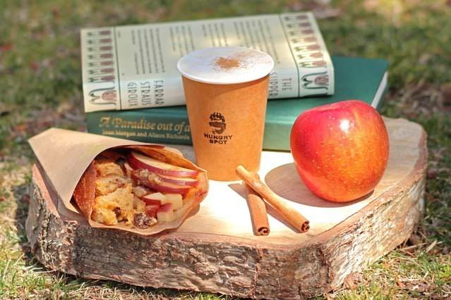 เมนูของหวานและเครื่องดื่ม ภายในงาน Koyo Toshokan