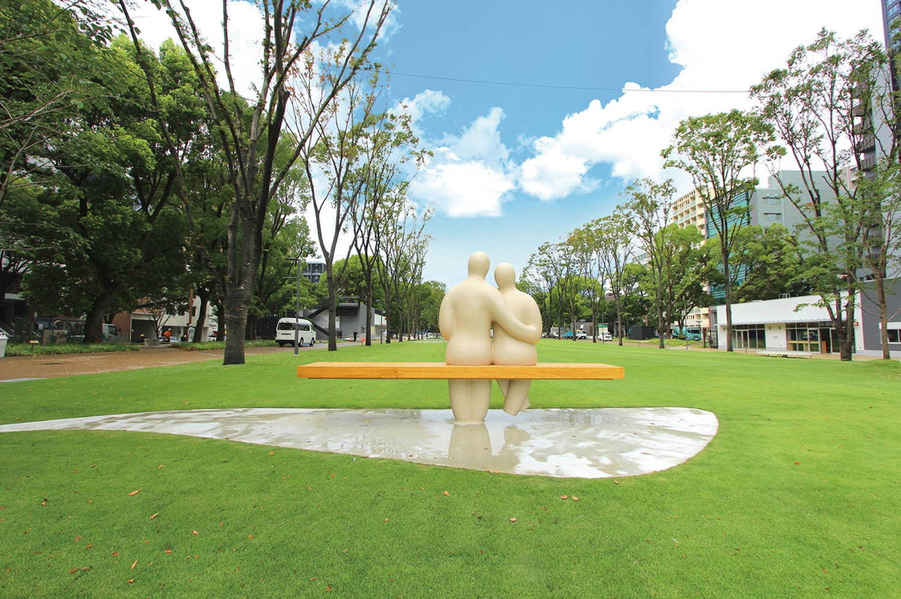 โซนสนามหญ้าที่ RAYARD Hisaya-odori Park 