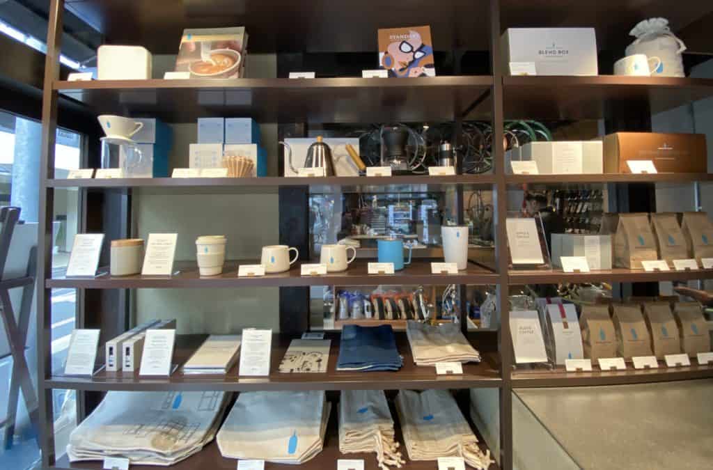 Blue Bottle Coffee Kyoto Rokkaku โซนของฝาก