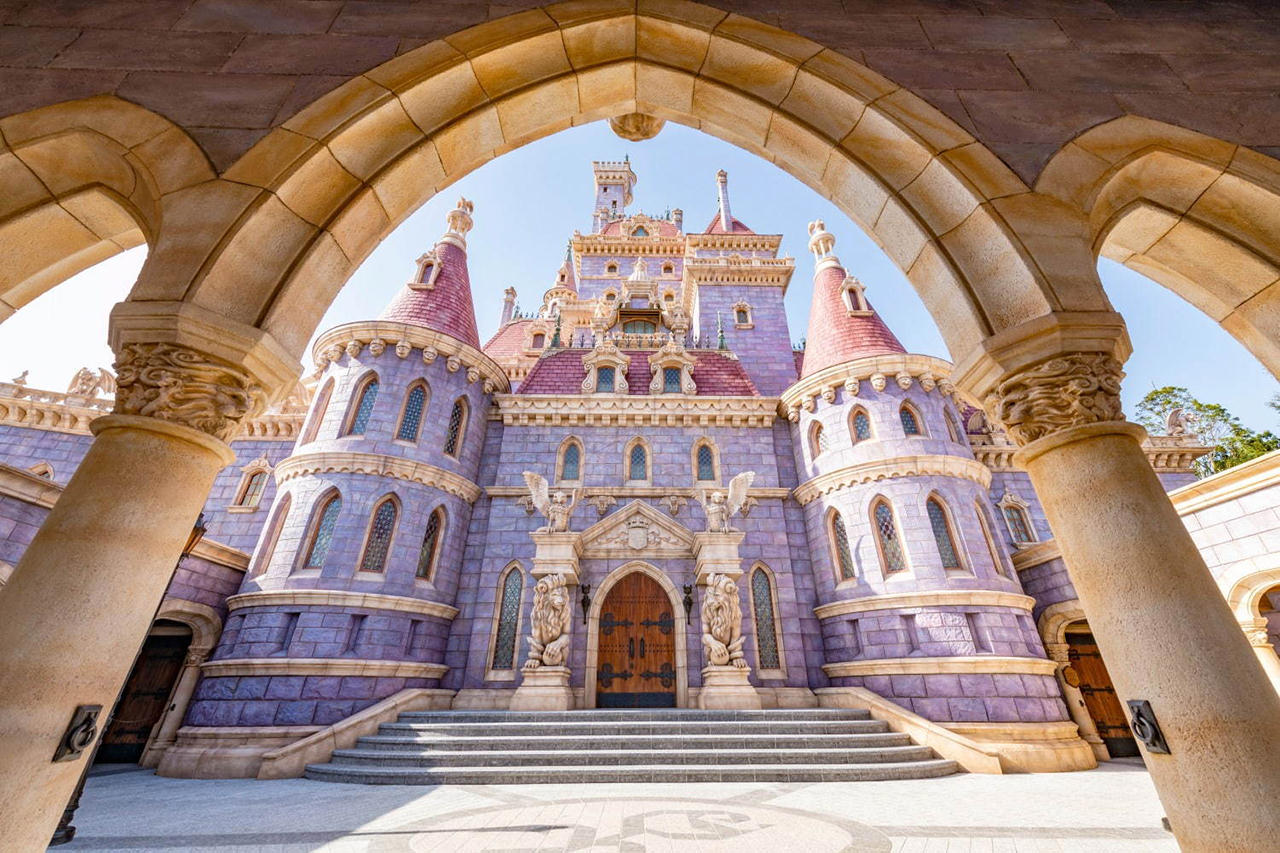 New Fantasyland ปราสาทสวยในธีม Beauty and the Beast ที่ โตเกียวดิสนีย์แลนด์ (Tokyo Disneyland)