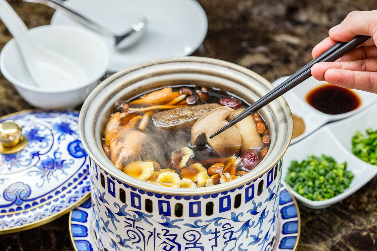 ร้าน Shangri-La’s secret ภายในอาคาร GEMS AOYAMA CROSS