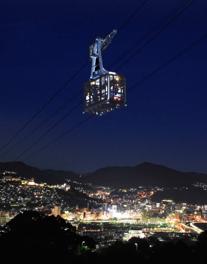 นั่งกระเช้าลอยฟ้าขึ้นภูเขาอินะซะ (MT.Inasa) ชมวิวในตอนกลางคืนของเมืองนะงะซากิ
