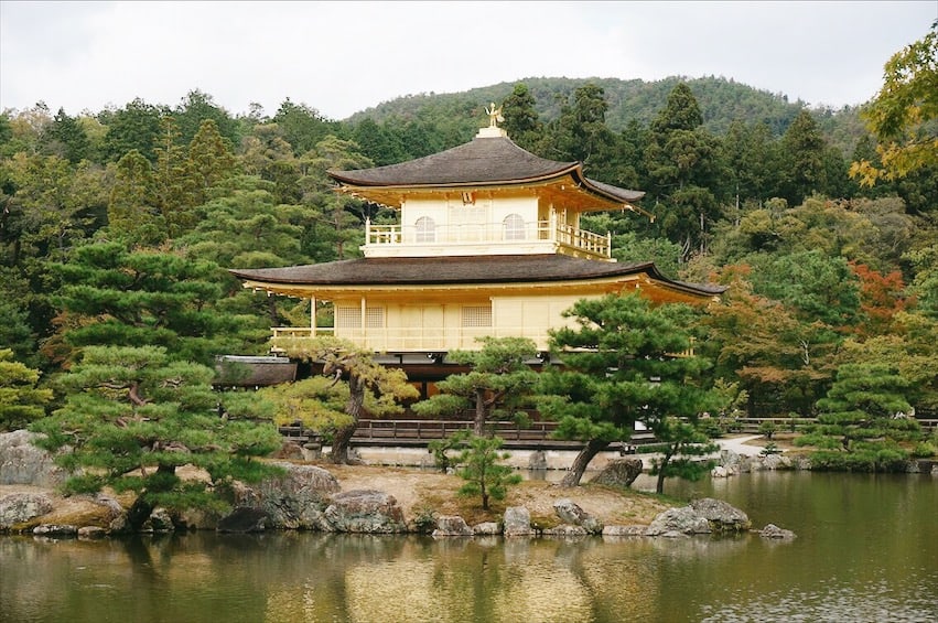 วัดในประเทศญี่ปุ่น : วัดคินคาคุจิ (Kinkakuji Temple)