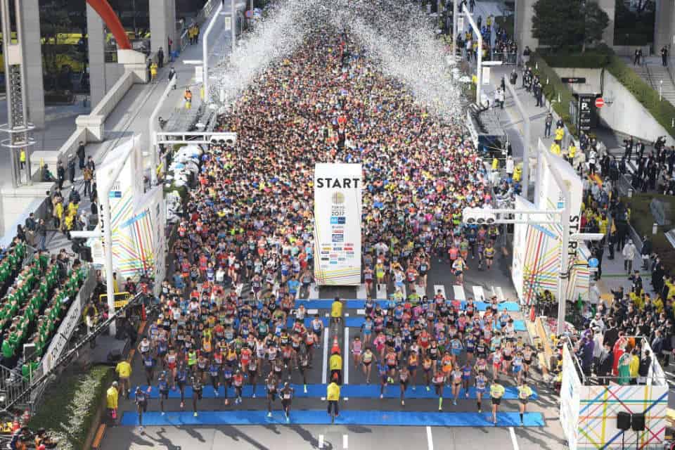 บรรยากาศจุดสตาร์ทของงาน Tokyo Marathon เมื่อปีที่ผ่านมา