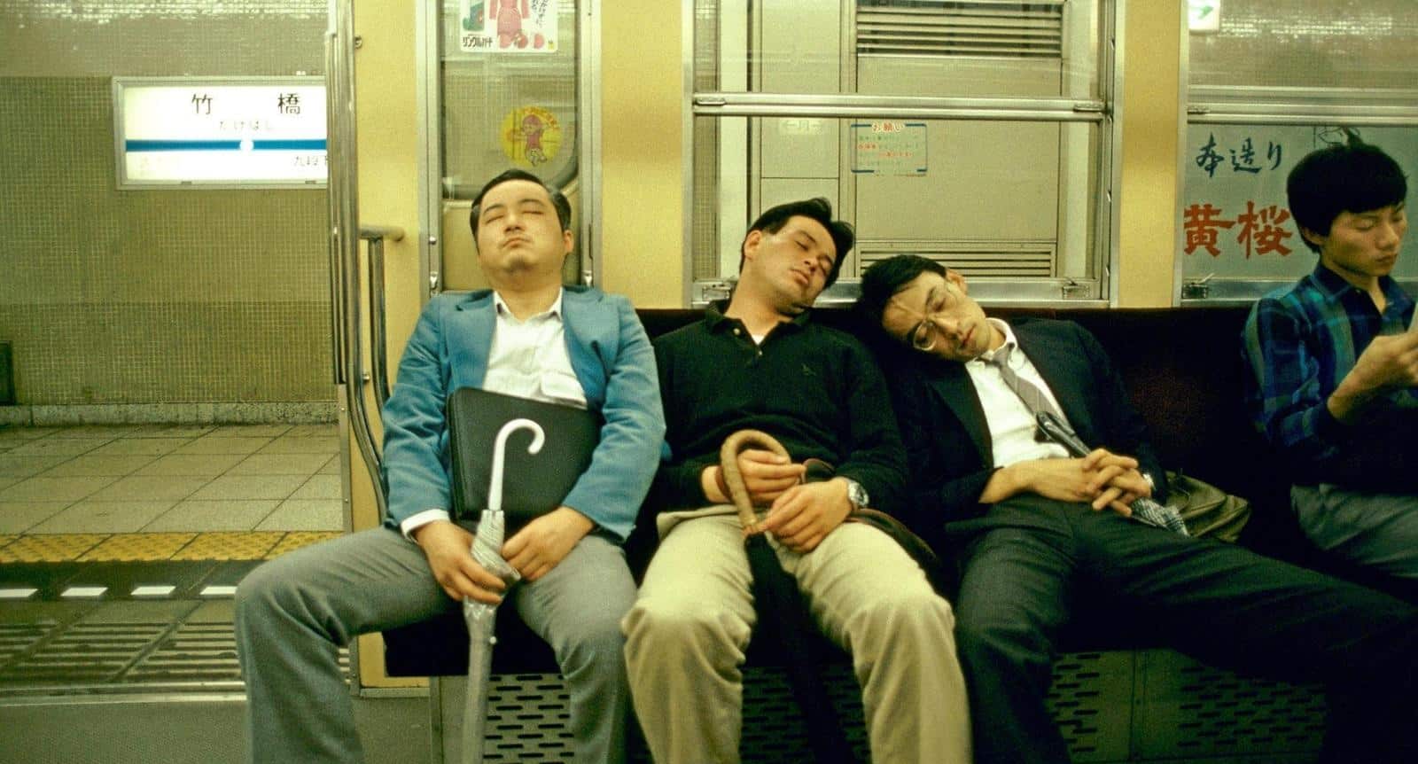 คาโรชิไลน์ : คนญี่ปุ่นที่เหนื่อยจากการทำงาน
