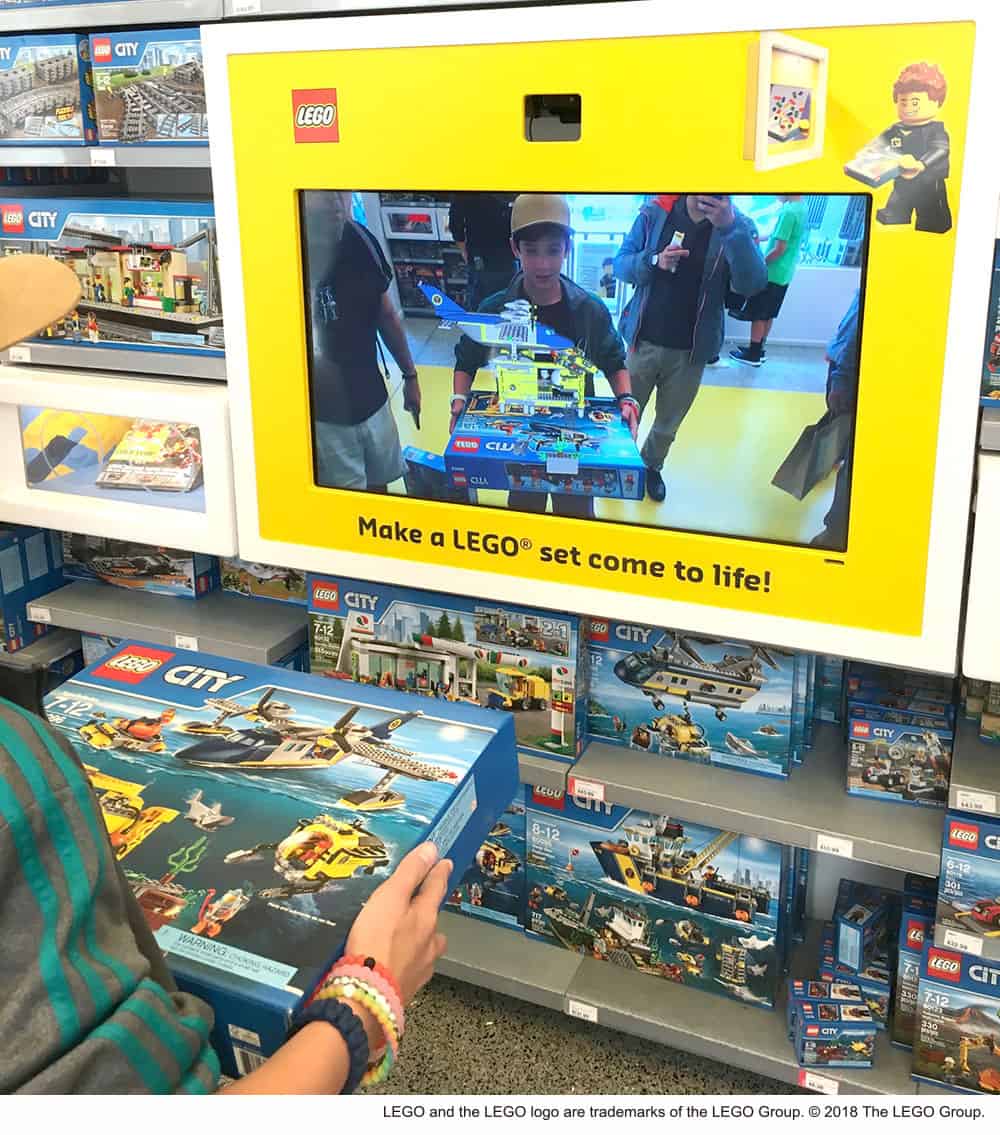 ภาพจำลองเลโก้สามมิติที่ปราฏอยู่บนดิจิตอลบ็อกซ์ (Lego Digital Box)