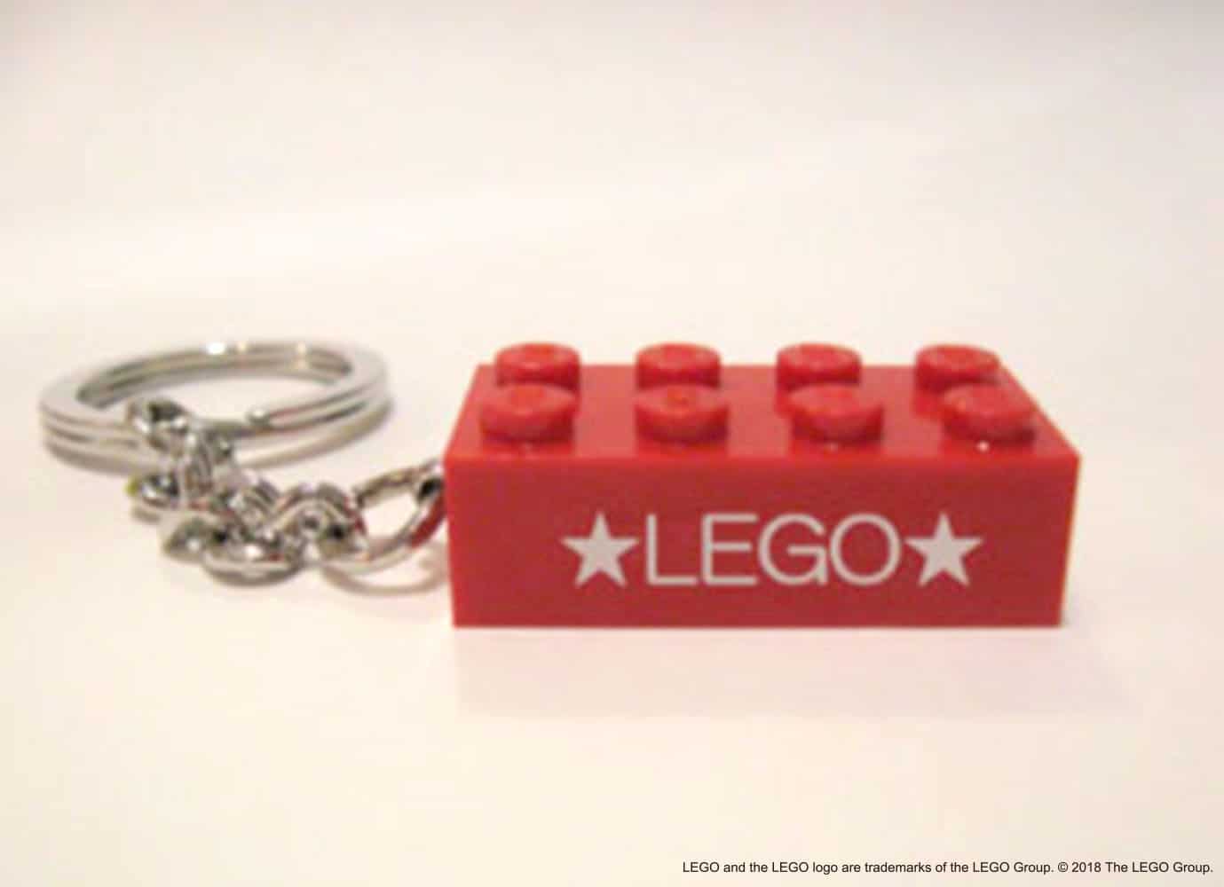 พวงกุญแจเลโก้ที่สามารถสลักชื่อได้
