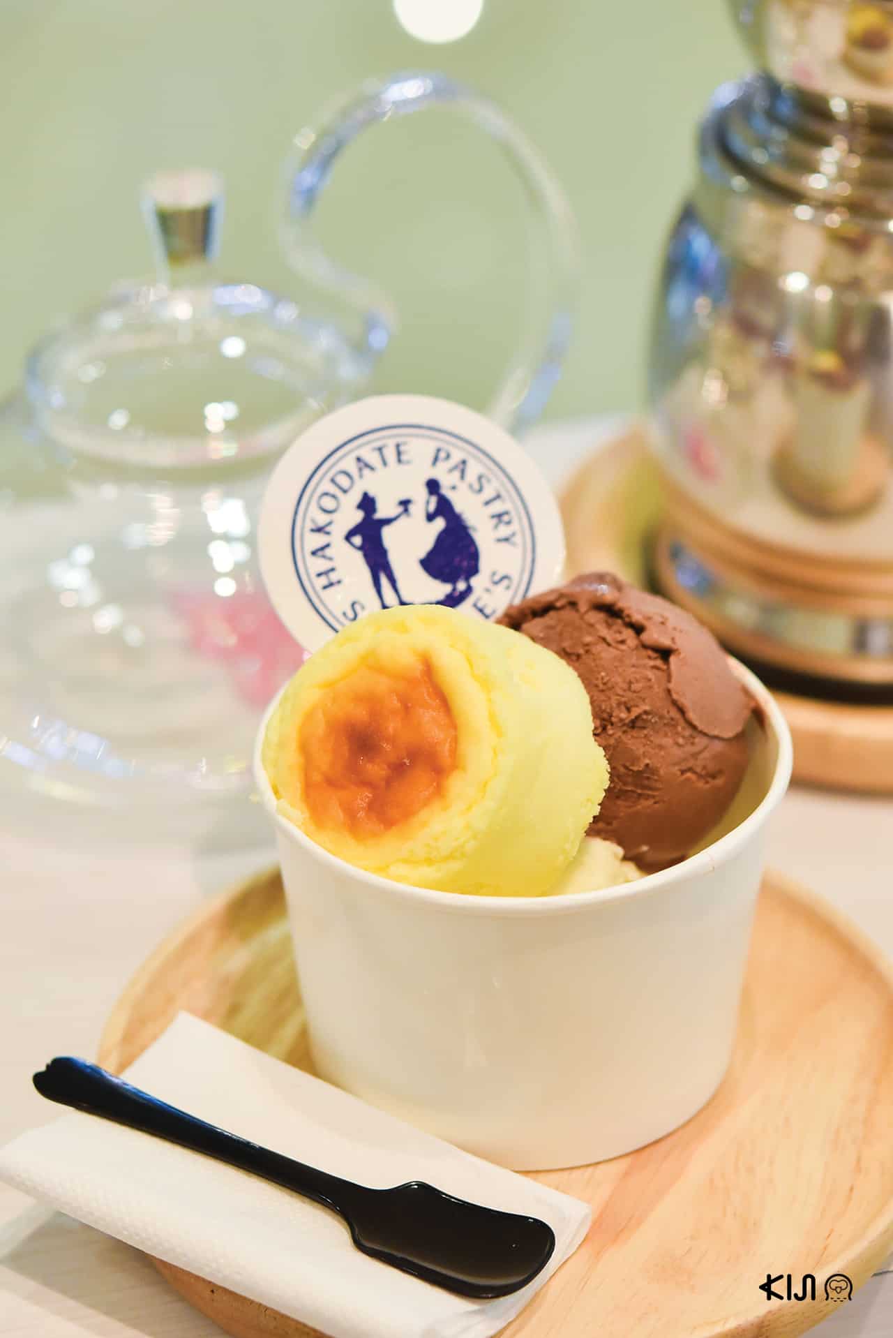 Hokkaido Cheesecake and Ice cream 195 บาท จากร้าน Snaffle’s (สแนฟ'เฟิล)
