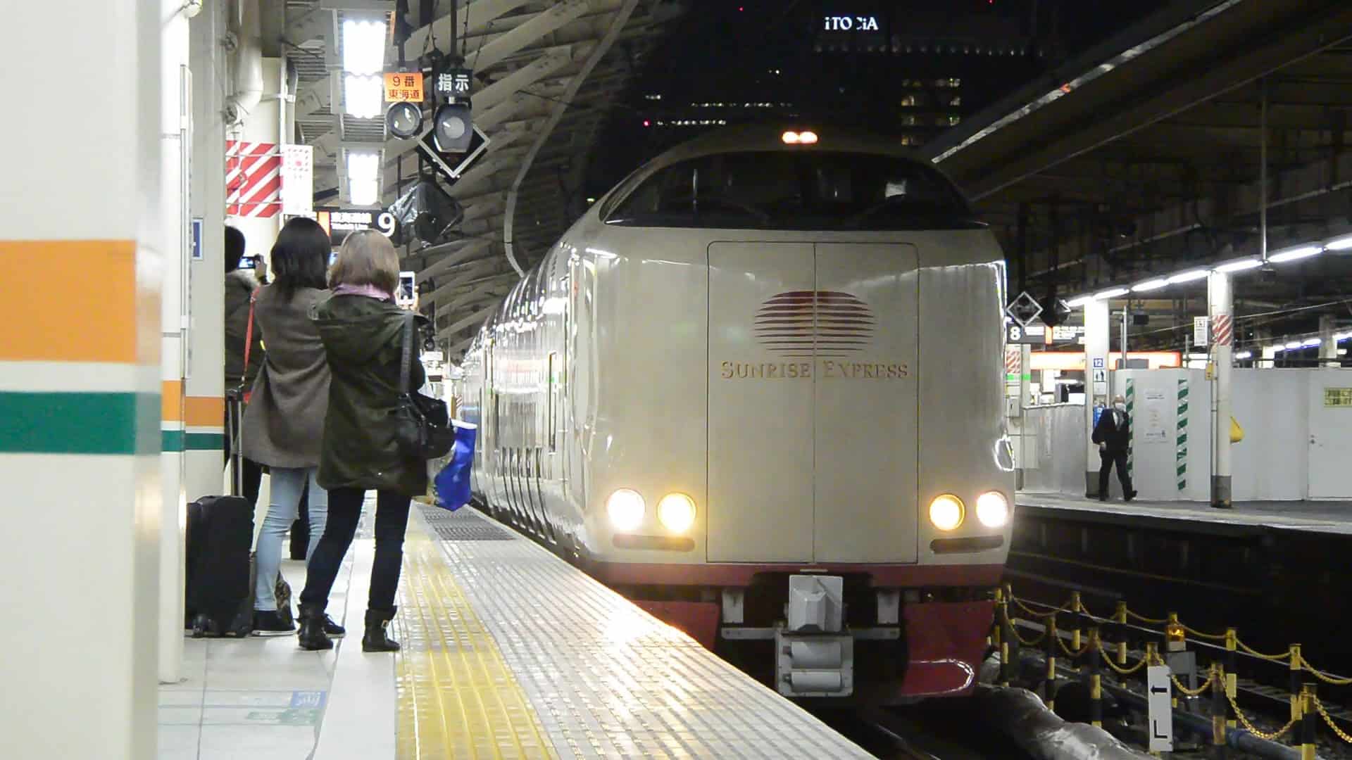 Sunrise express รถไฟนอนที่ญี่ปุ่น