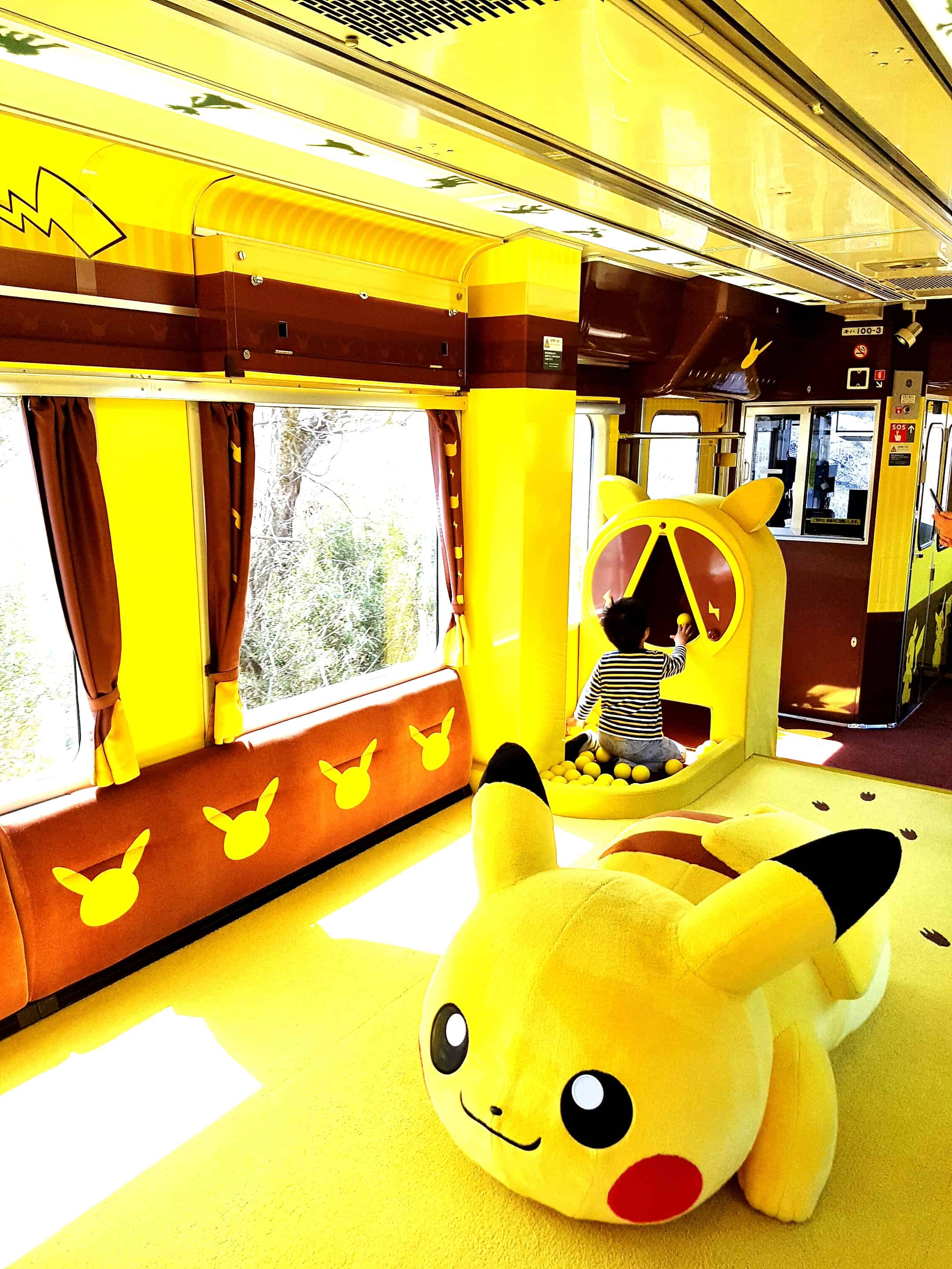 JR East Pass Tohoku Area - บรรยากาศภายในรถไฟ Pokemon with you
