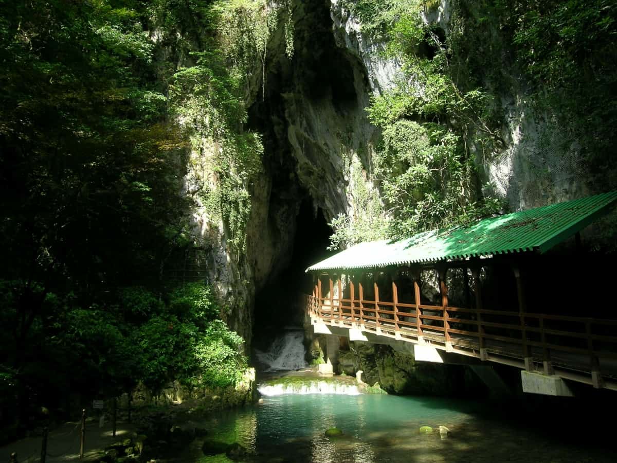 จุดถ่ายรูป ยามากุจิ (Yamaguchi) - ถ้ำอาคิโยชิ (Akiyoshido Cave)