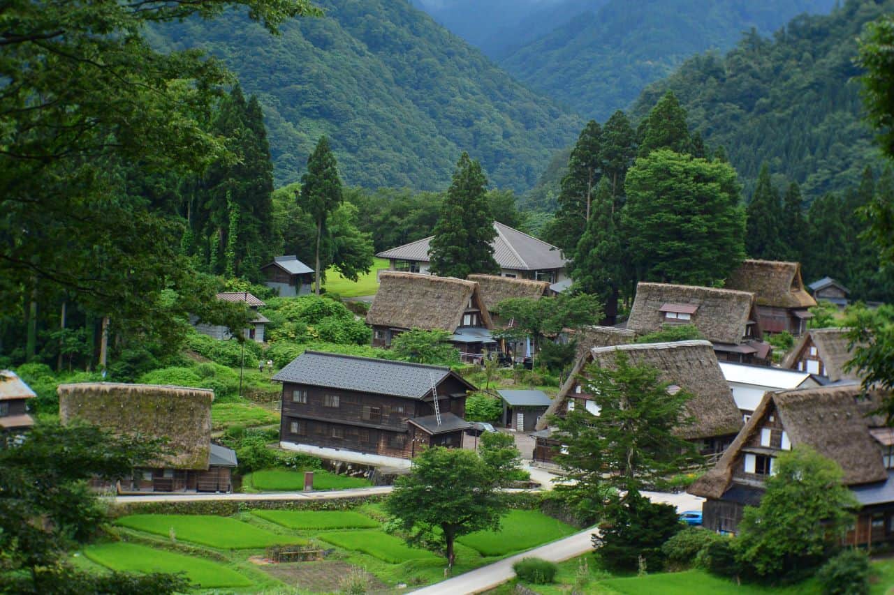 Ainokura หมู่บ้านมรดกโลกโบราณของจังหวัดโทยามะ (Toyama)
