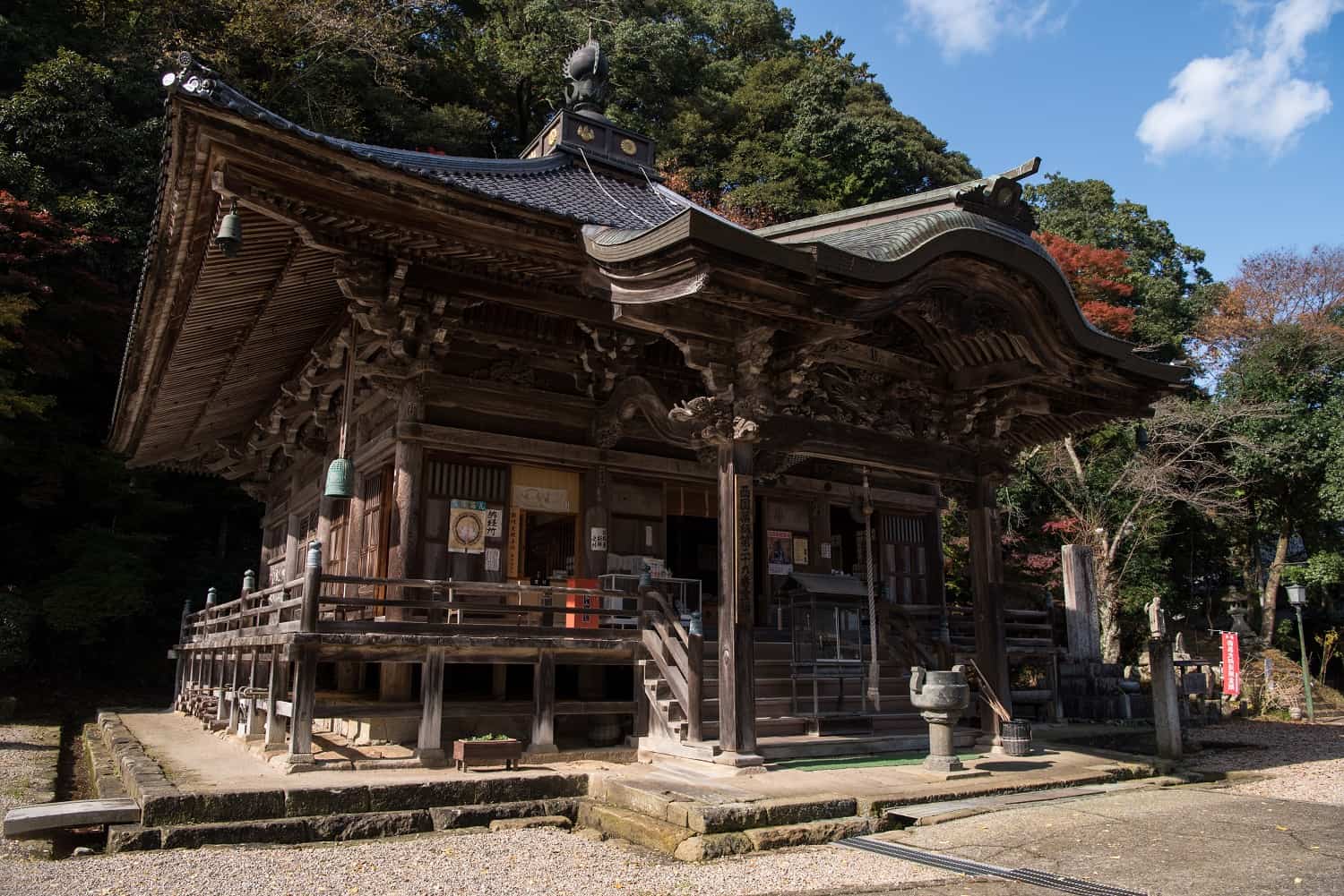 วัดออนเซ็นจิ (Onsenji Temple)