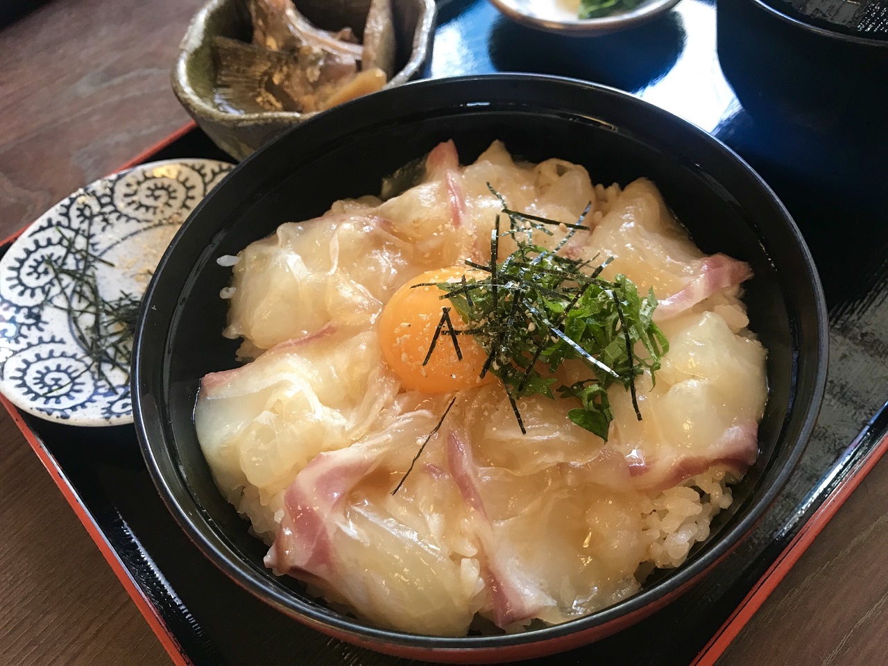 อาหารพื้นเมือง จ.เอฮิเมะ (Ehime) - Uwajima Tai Meshi