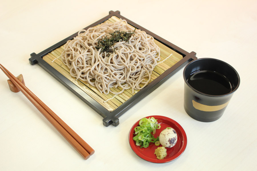 เมนูเส้นคลายร้อนแบบญี่ปุ่น - โซบะ (蕎麦)
