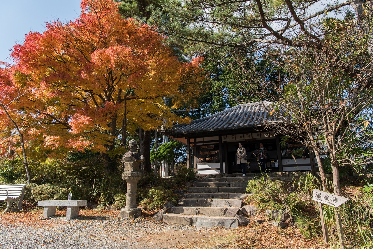 วัดออนเซ็นจิ (Onsenji Temple) สร้างตั้งแต่ปี ค.ศ. 738