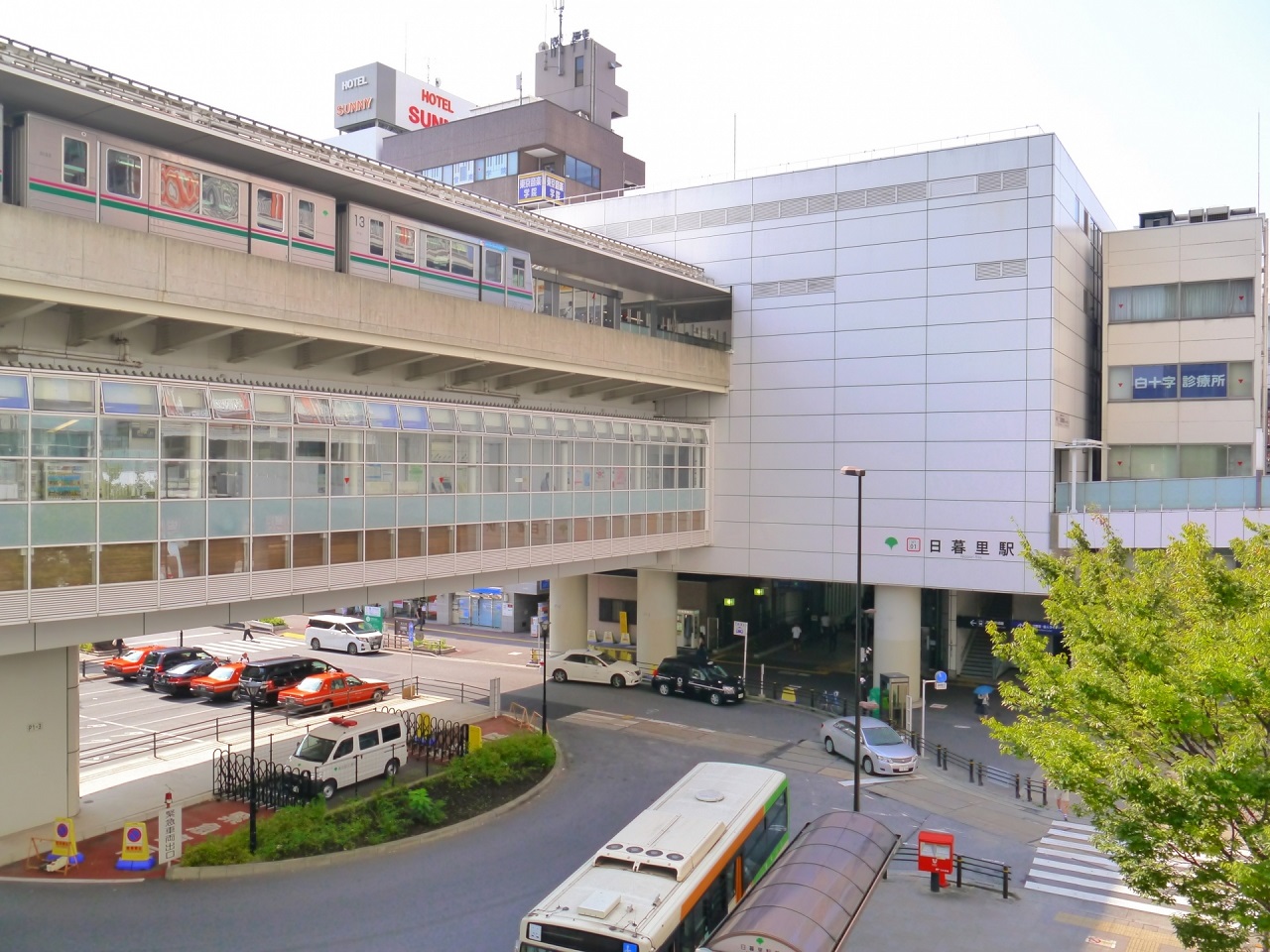 สถานีนิปโปริ Nippori Station