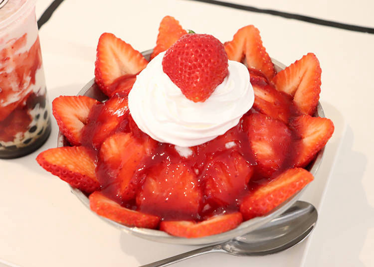 Strawberry Kakigori 2D Cafe