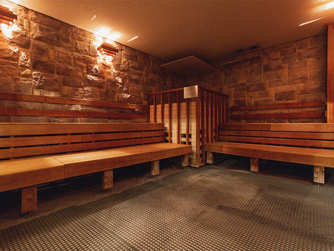 ที่พัก ซาวน่า สปาหินร้อน sauna Okinawa อีเอ็ม เวลเนส คุราชิโนะฮักโค ไลฟ์สไตล์ รีสอร์ท