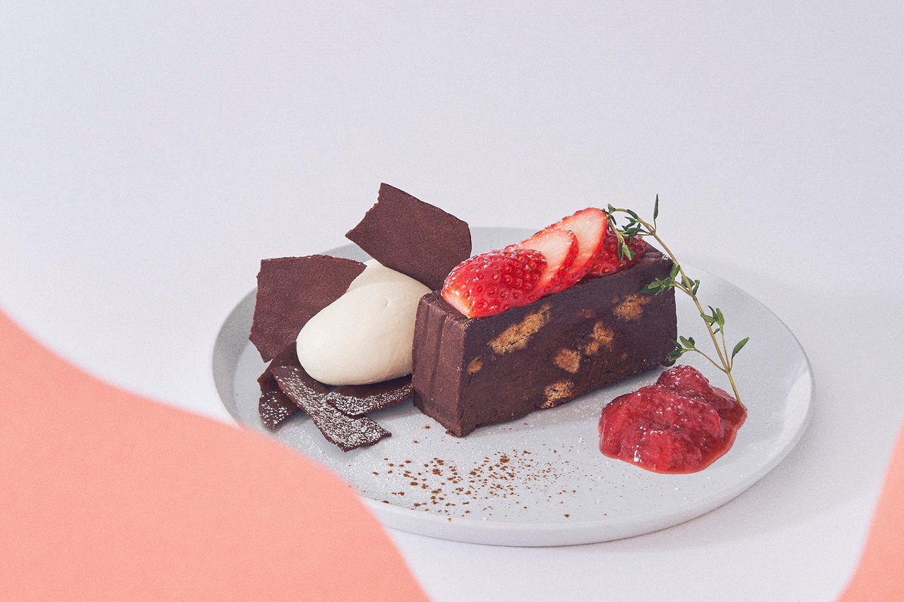 Tokyo chocolate Cake เค้ก Strawberry 
