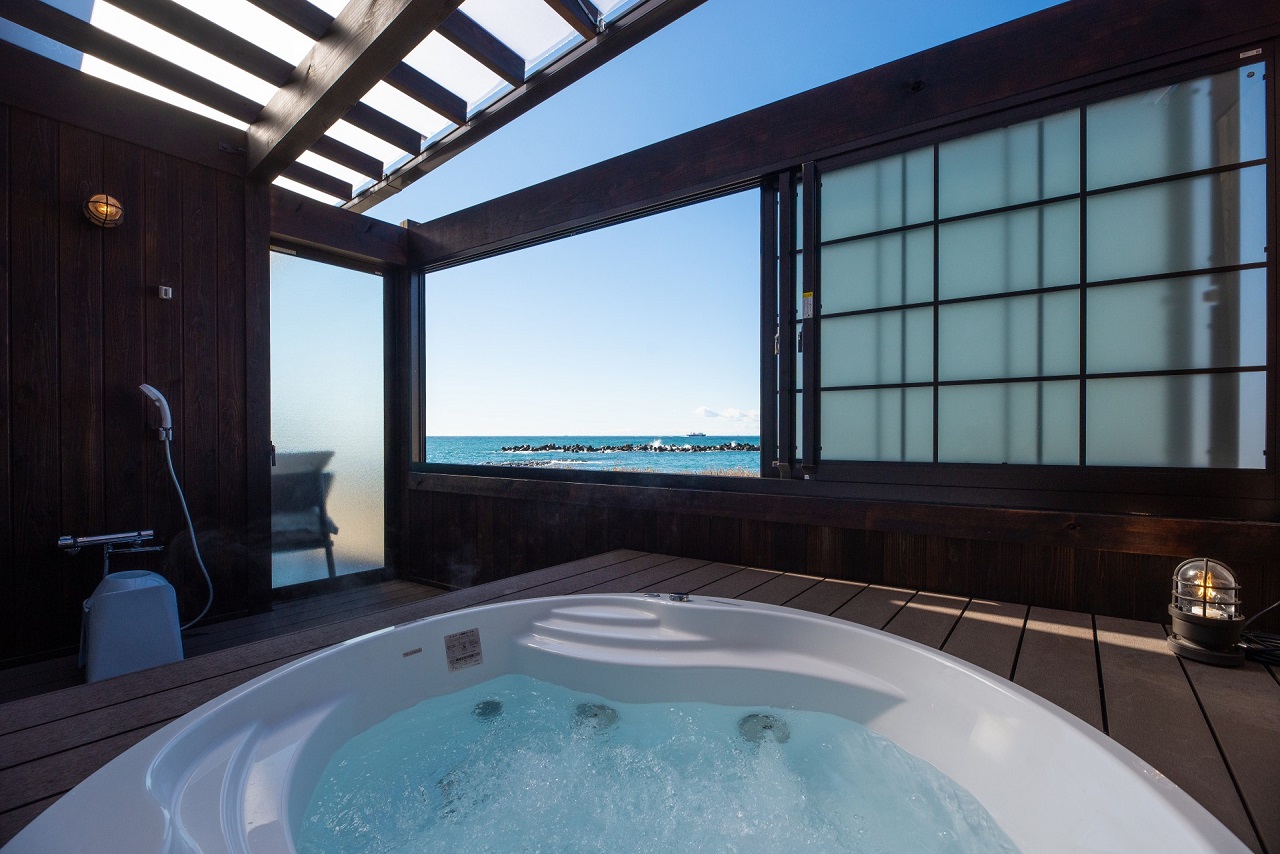Vacation Villa Blue Ark อ่างอาบน้ำกลางแจ้ง ทิวทัศน์ ocean view 