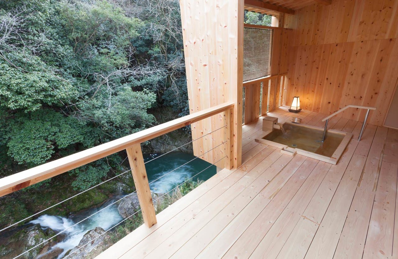 โรงแรม ออนเซ็น วิวสวย ธรรมชาติ แม่น้ำโคกิ Kogi River