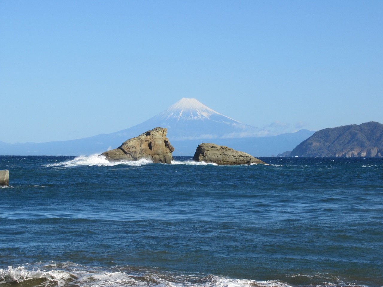 ชายหาดคุโมมิ Kumomi Swimming Beach ชิซูโอกะ Mt. Fuji