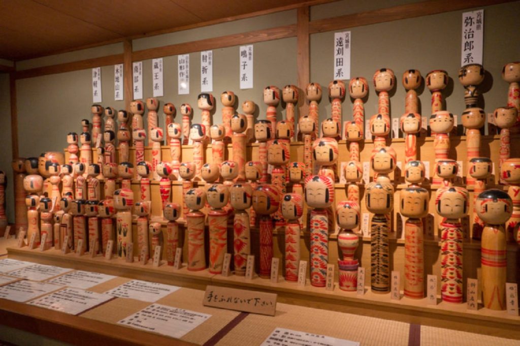 Japan Kokeshi Museum ตุ๊กตาโคเคชิ