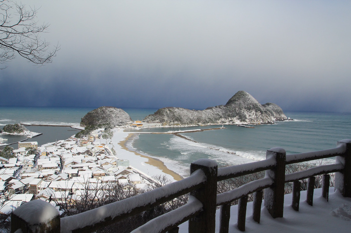 ชายหาด ทาเคโนะ หิมะ ฤดูหนาว