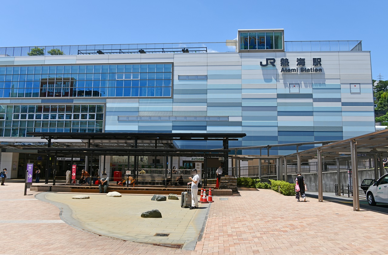 สถานีรถไฟ อาตามิ Atami Station